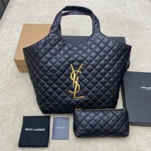 7D8DF379-7073-4FAA-BFED-A6C138538A4B YSL Leather Large Capacity Bag